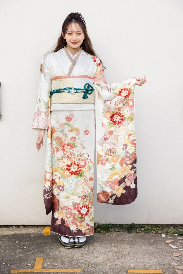 【オーダーレンタル】FURISODEMAG vol.7 A2022【振袖】
                                メイン画像